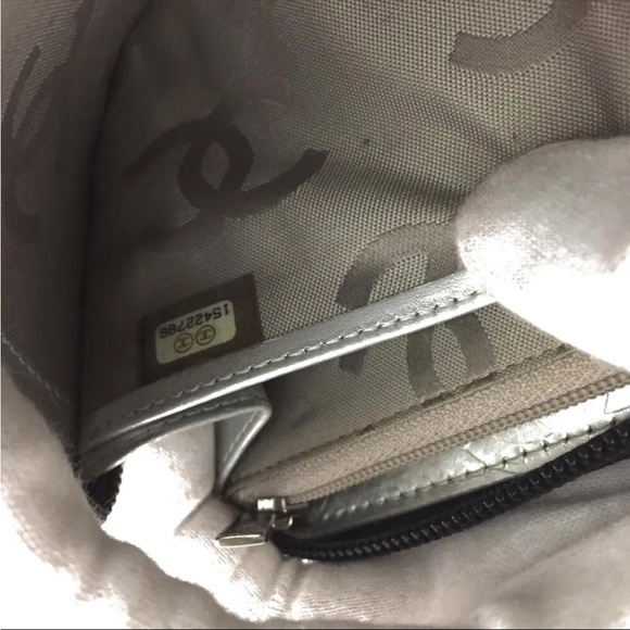 CHANEL Combon black lambskin long wallet- Authentic - Picture 6 of 8